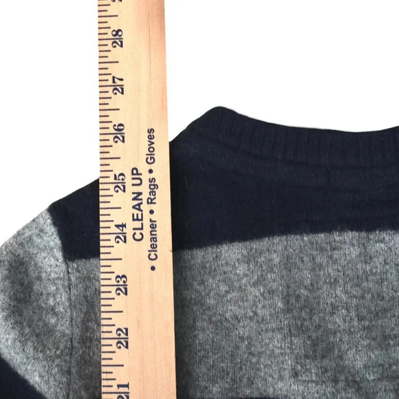 Abercrombie & Fitch Men's Rugby Wool Sweater Size Medium Fits Small Navy Grey - Picture 6 of 7